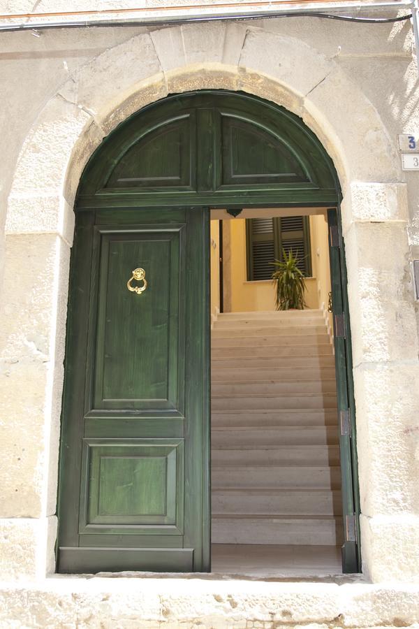 مبيت وإفطار بوتيرا Il Portico Dei Normanni المظهر الخارجي الصورة